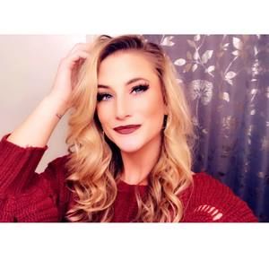 Meet your Posher, Leila